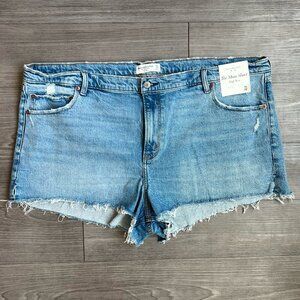 NWT Abercrombie & Fitch The Mom Short High Rise Denim Distressed Cutoffs Size 22